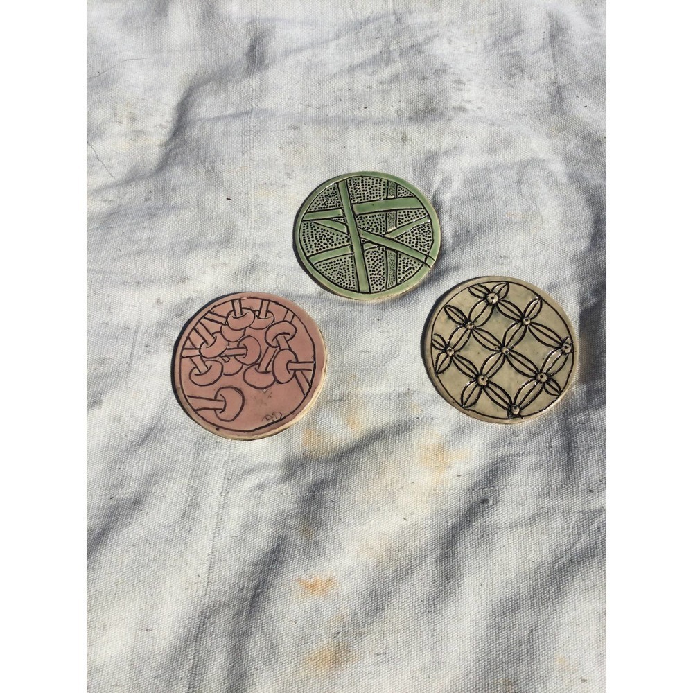 Handmade art pottery coasters set‎ of 3 green red cream 4” mushroom signed cells